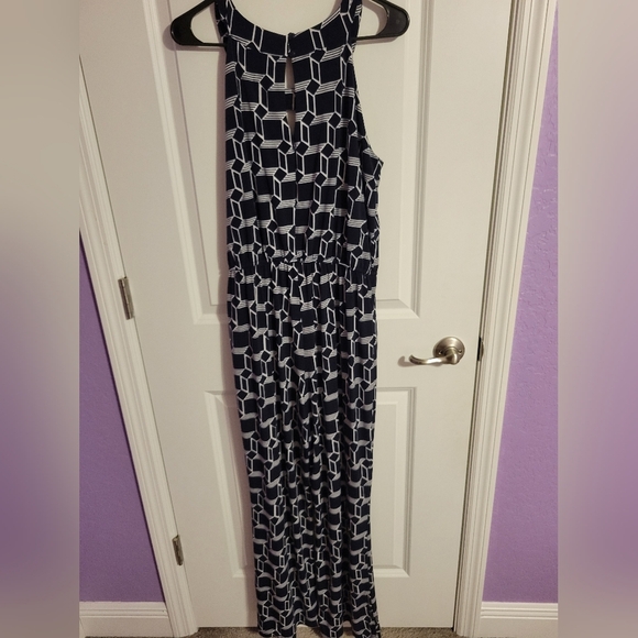 En Focus Women's Halter Neck Jumpsuit Size 12 Navy blue White Stretch Geo Print - Picture 2 of 7